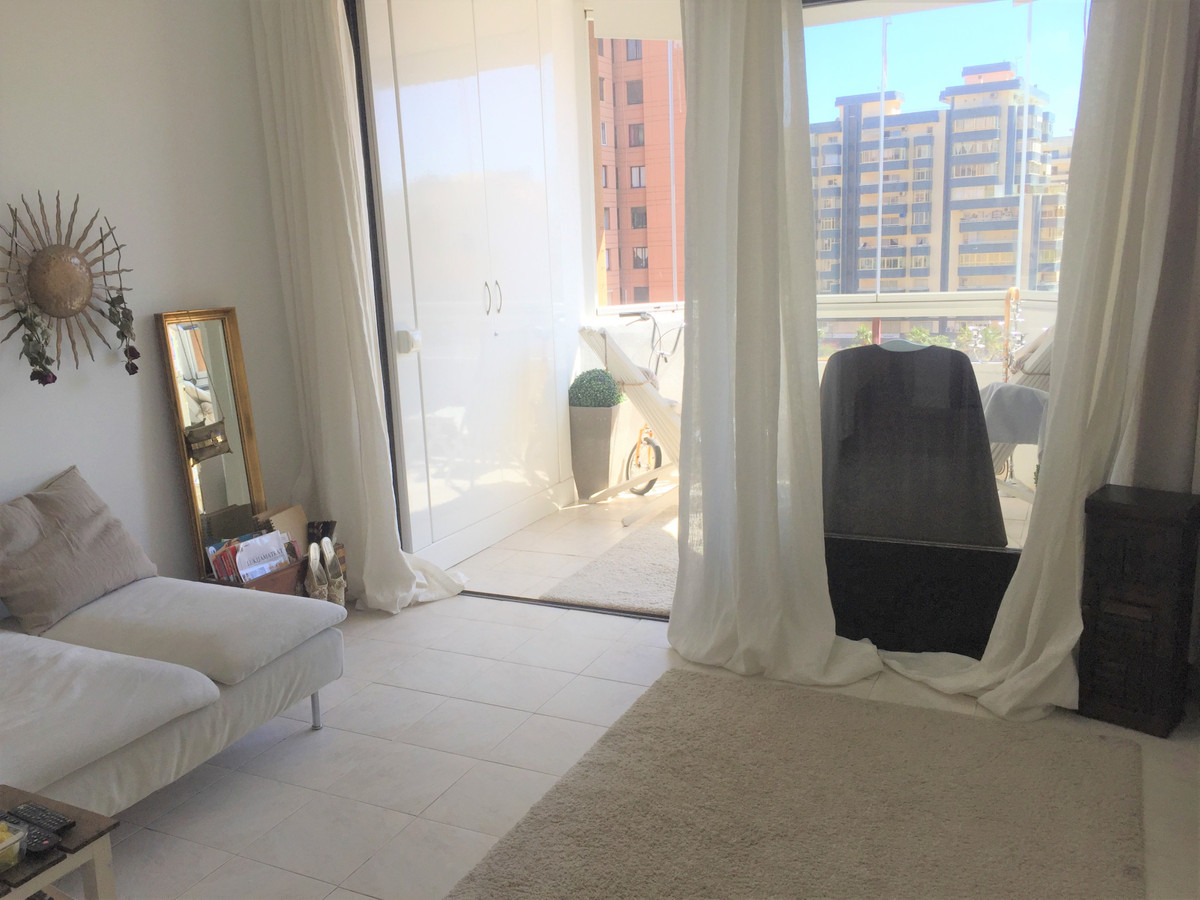 Appartement te koop in Fuengirola | 1 slaapkamers H5425135