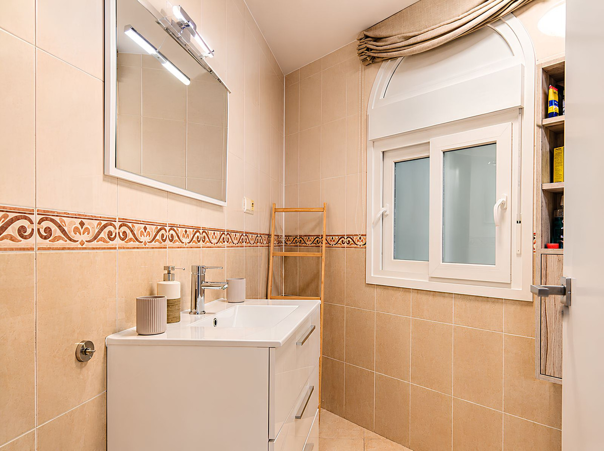 Appartement te koop in Fuengirola | 2 slaapkamers H5430310