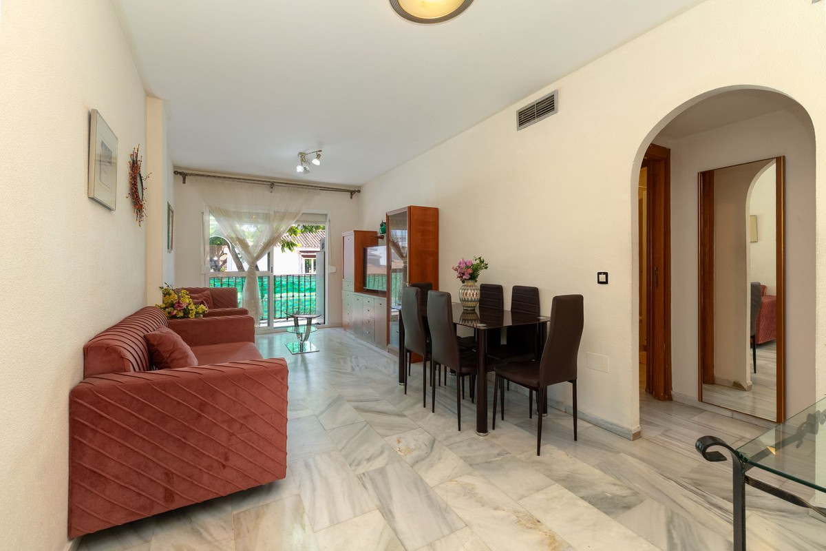 Appartement te koop in Fuengirola | 2 slaapkamers H5431126