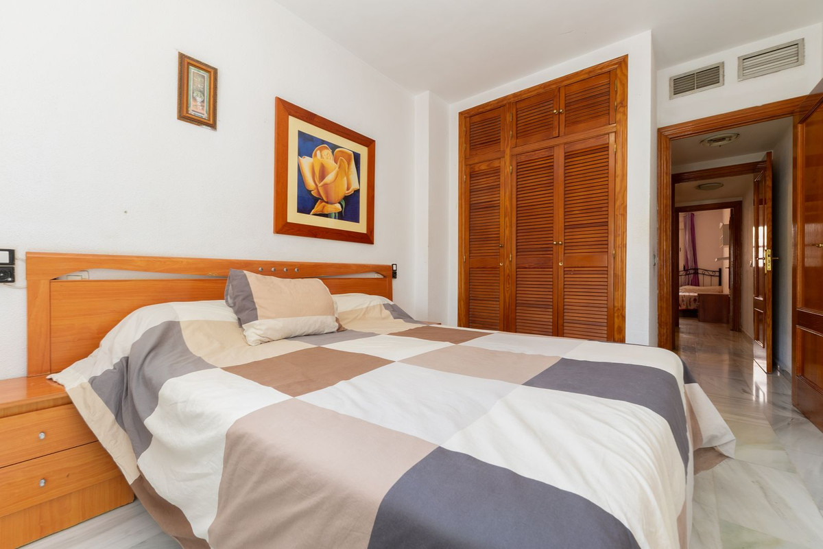 Appartement te koop in Fuengirola | 2 slaapkamers H5431126