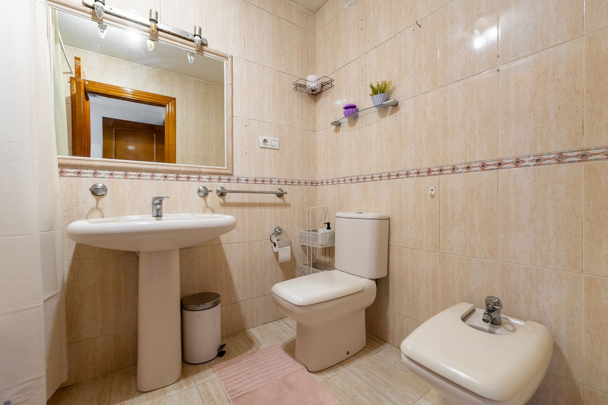 Appartement te koop in Fuengirola | 2 slaapkamers H5431126
