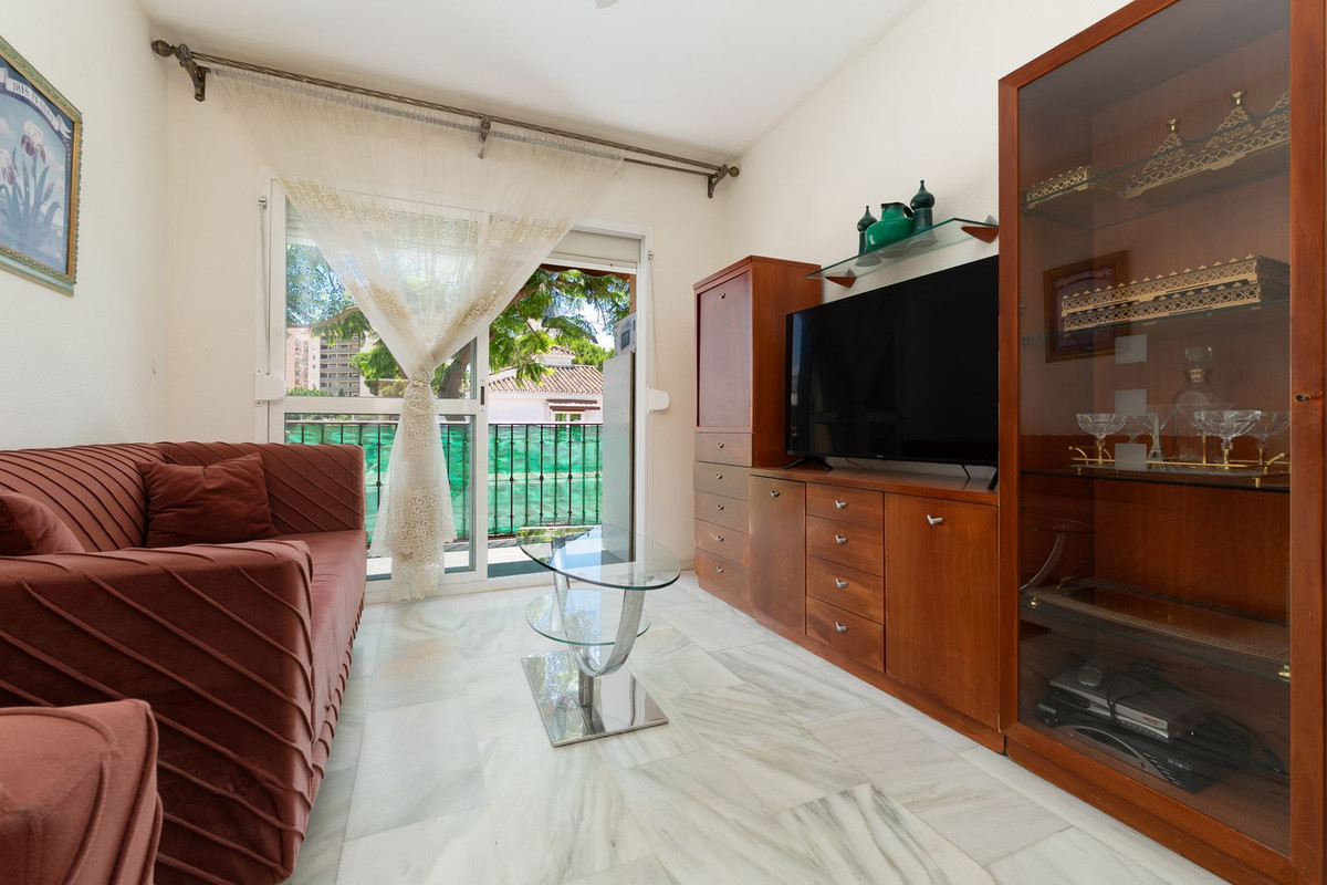 Appartement te koop in Fuengirola | 2 slaapkamers H5431126