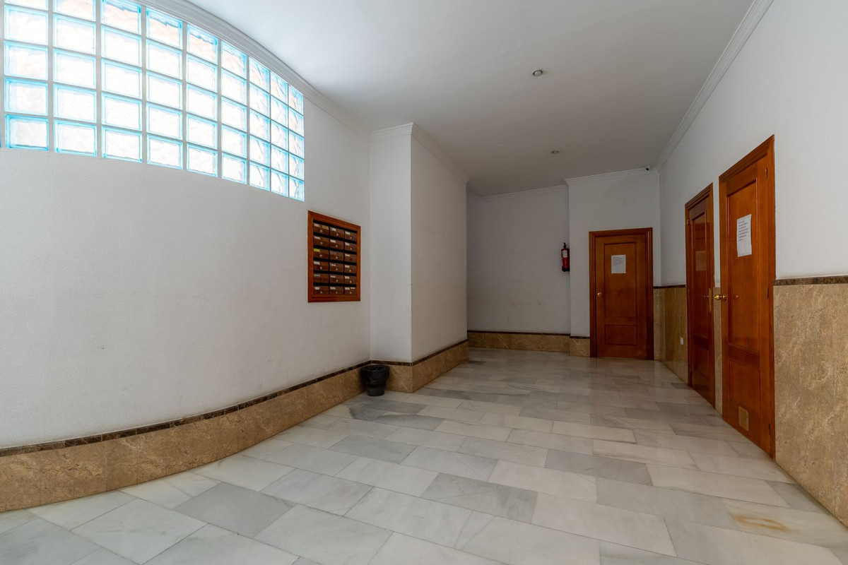 Appartement te koop in Fuengirola | 2 slaapkamers H5431126