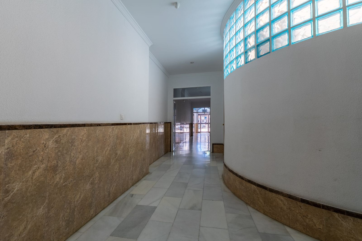 Appartement te koop in Fuengirola | 2 slaapkamers H5431126
