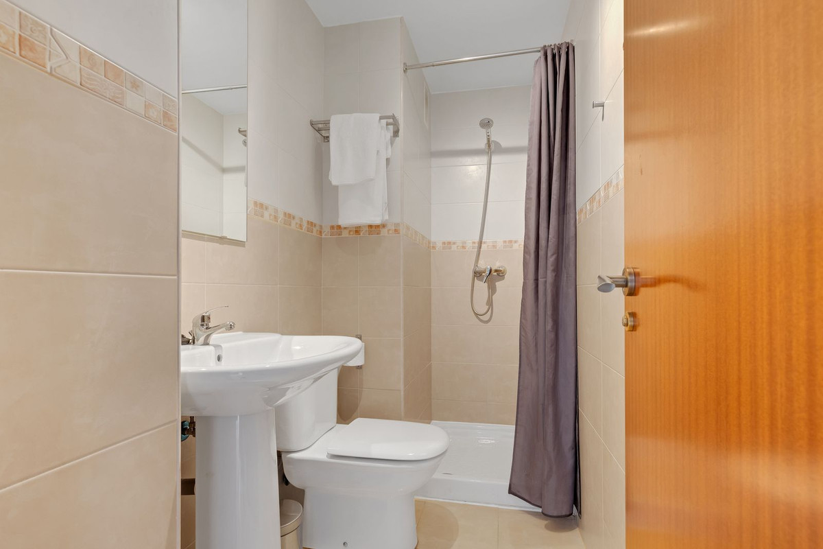Appartement te koop in Fuengirola | 2 slaapkamers H5431723