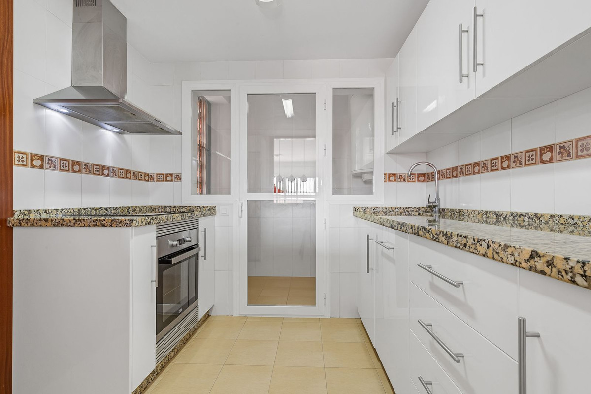 Appartement te koop in Fuengirola | 2 slaapkamers H5431723