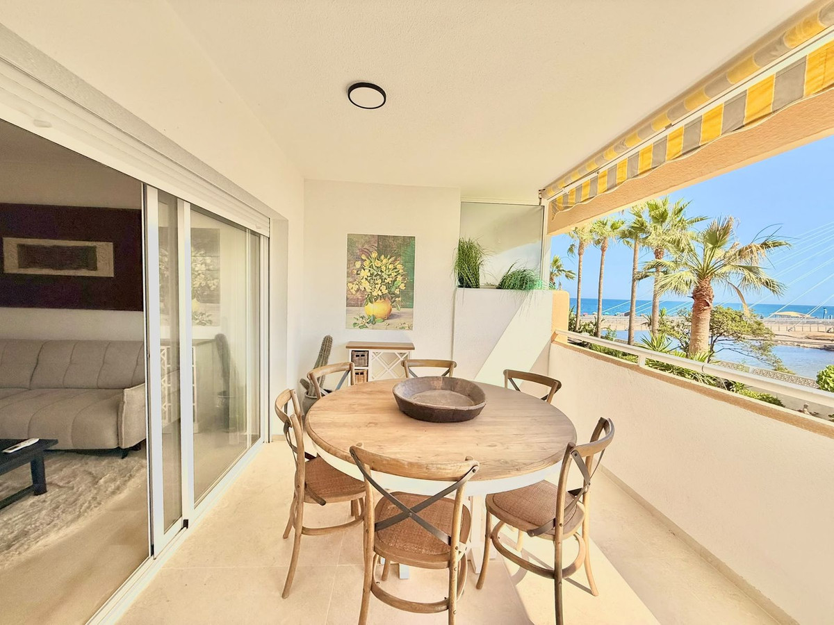 Appartement te koop in Fuengirola | 2 slaapkamers H5435824
