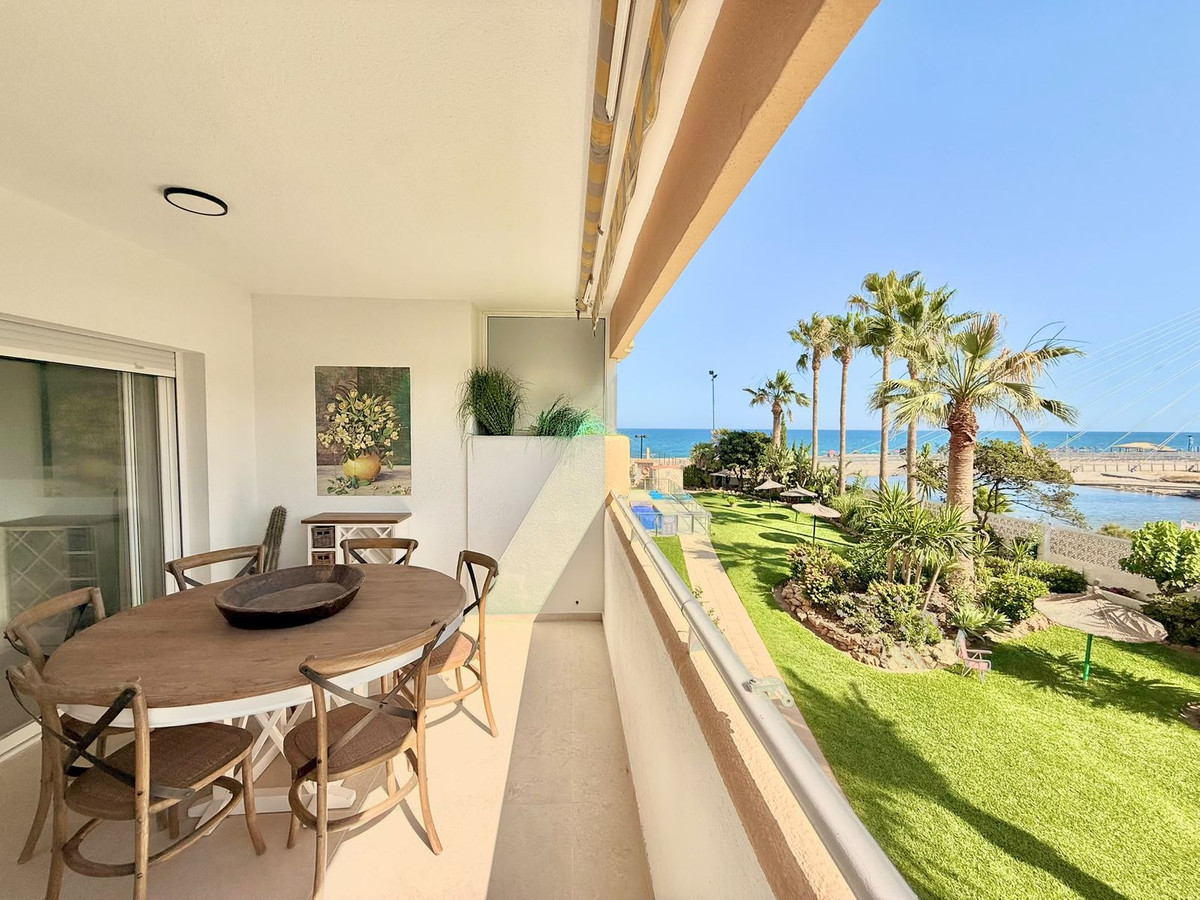 Appartement te koop in Fuengirola | 2 slaapkamers H5435824
