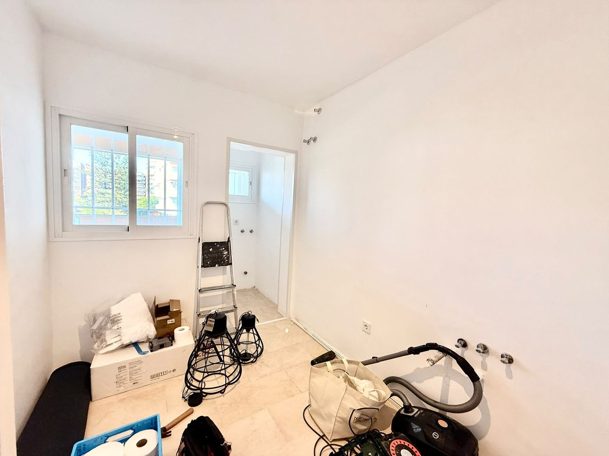 Appartement te koop in Fuengirola | 2 slaapkamers H5435824