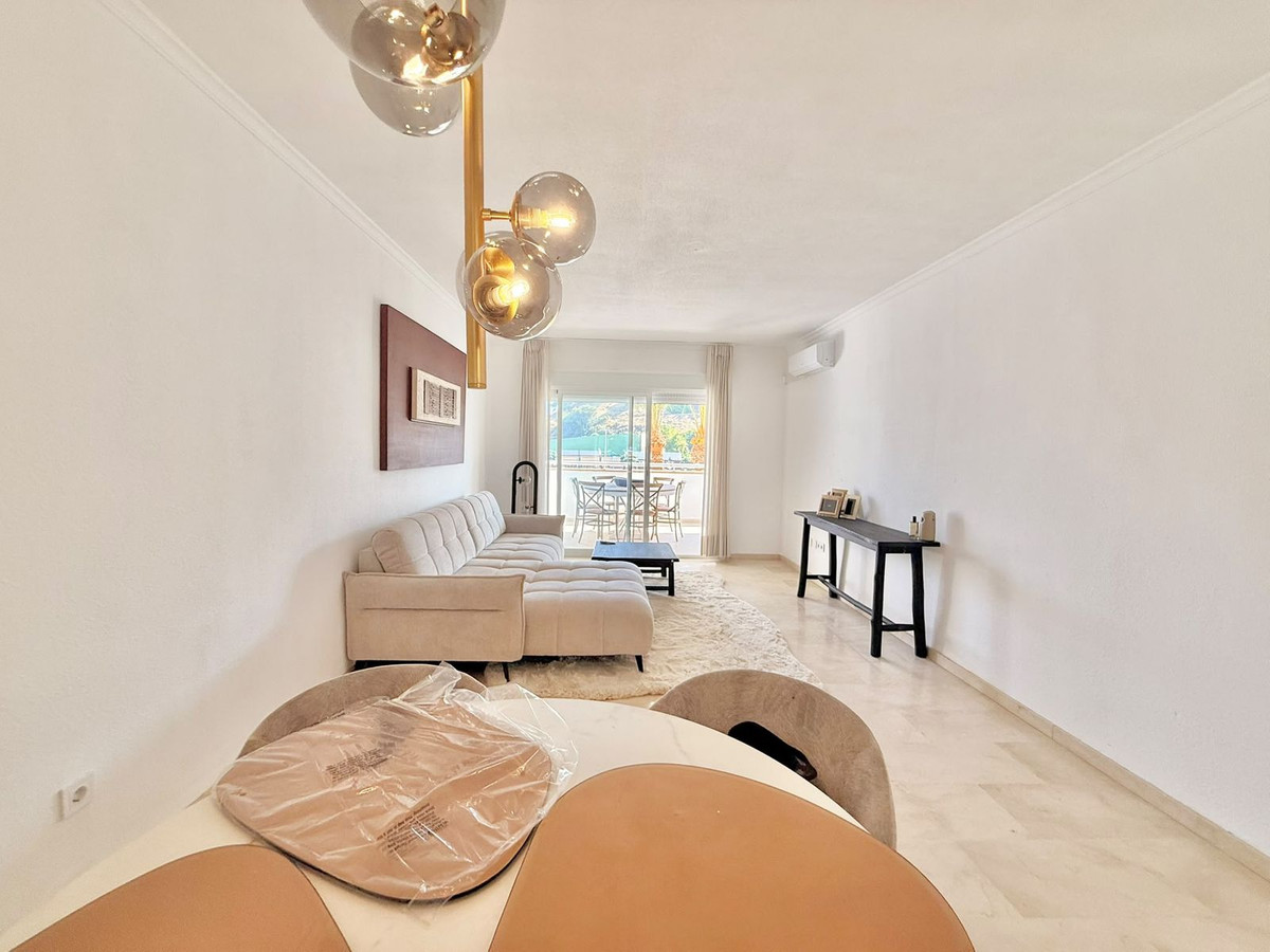 Appartement te koop in Fuengirola | 2 slaapkamers H5435824