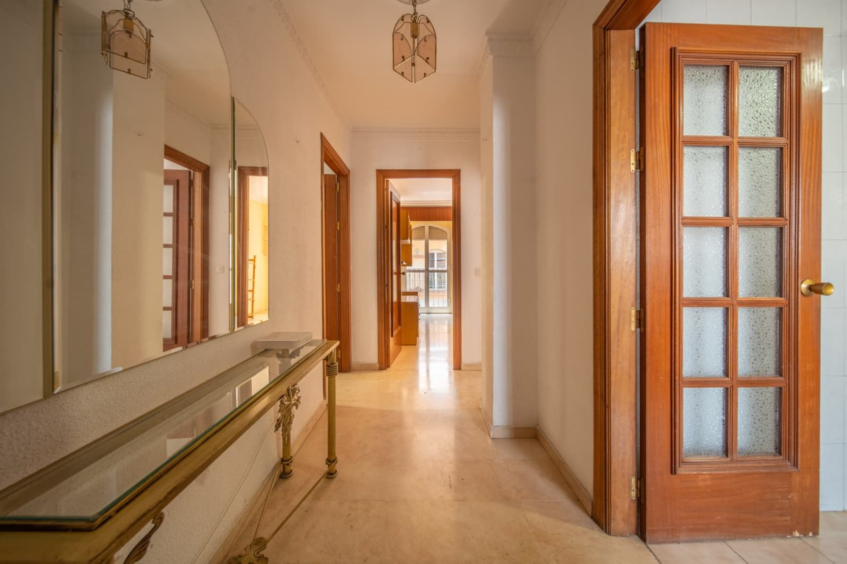 Appartement te koop in Fuengirola | 4 slaapkamers H5438476