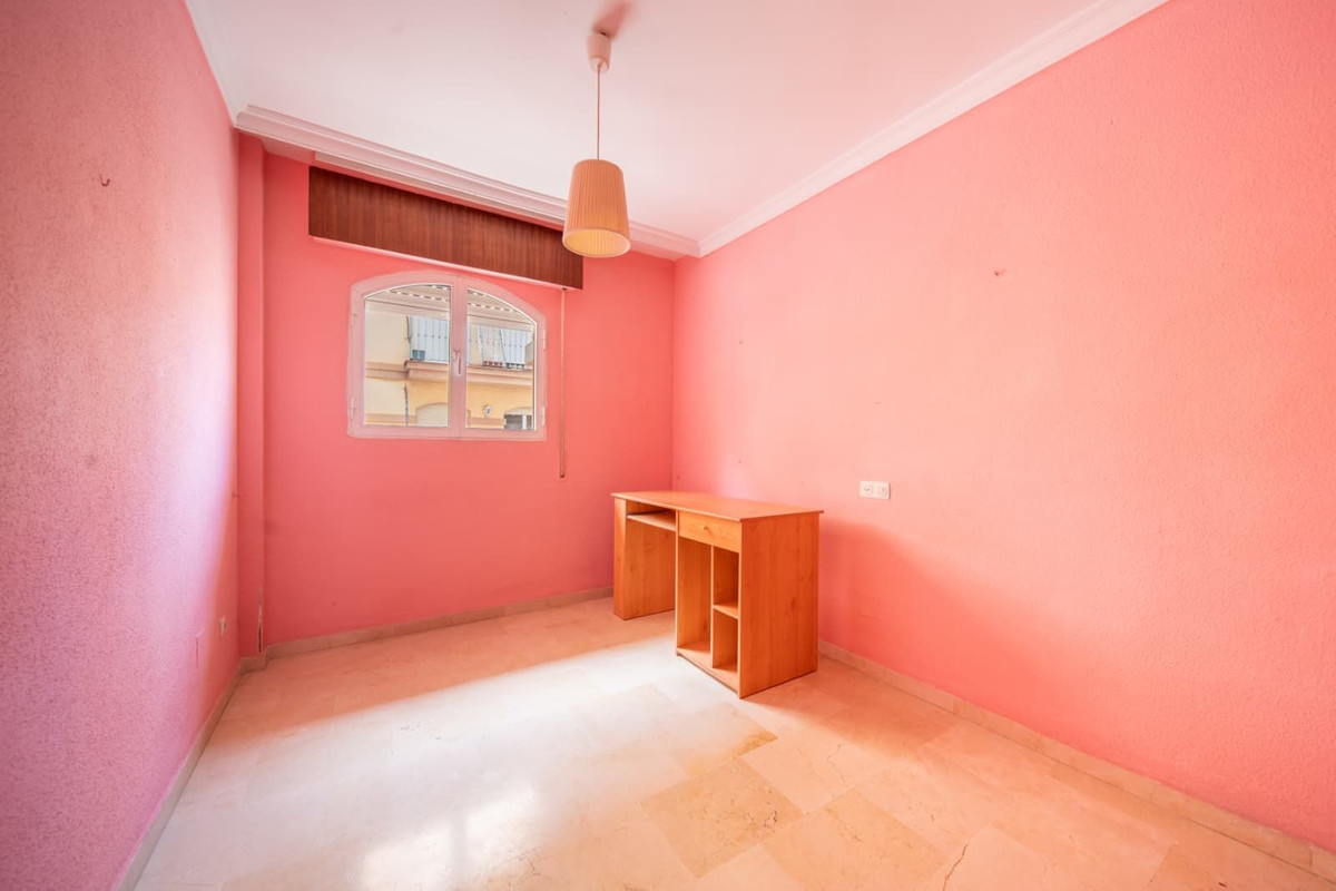 Appartement te koop in Fuengirola | 4 slaapkamers H5438476