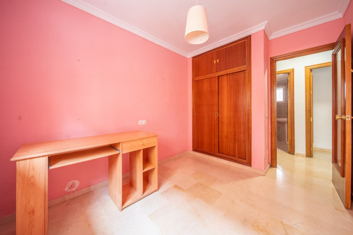 Appartement te koop in Fuengirola | 4 slaapkamers H5438476