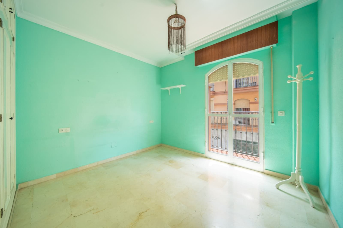 Appartement te koop in Fuengirola | 4 slaapkamers H5438476