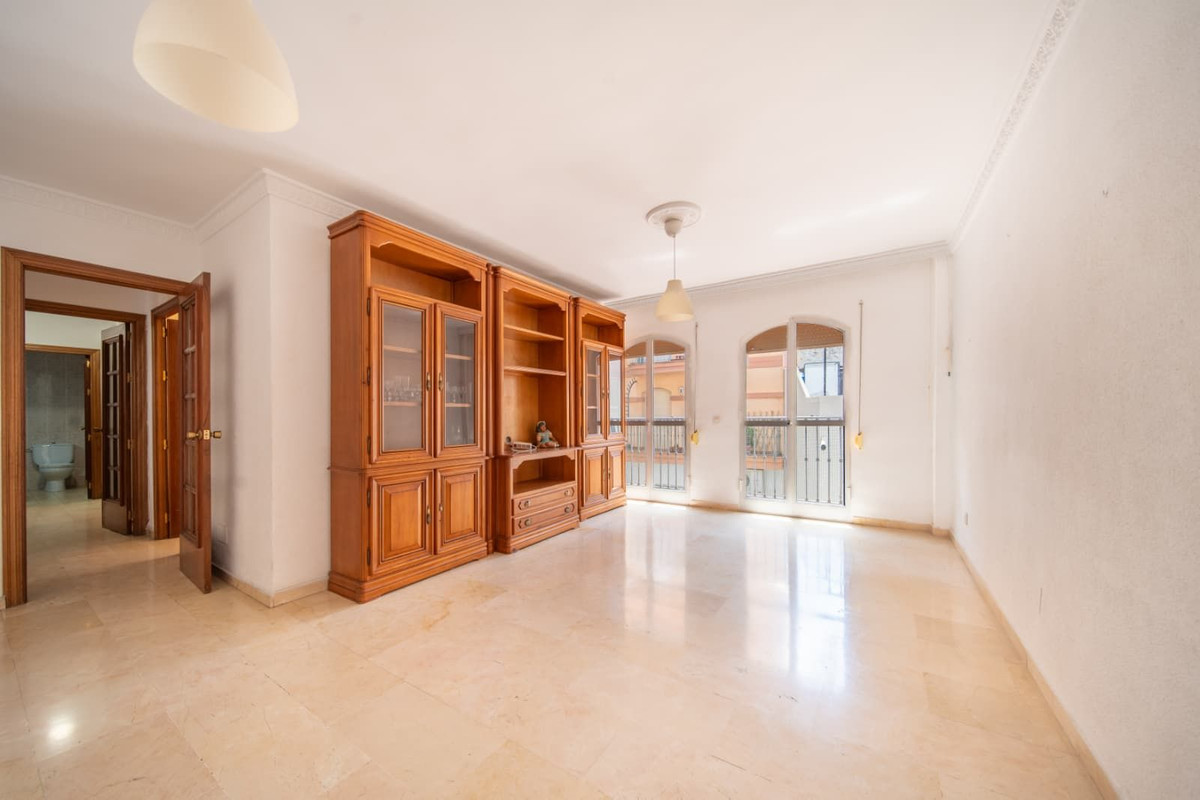 Appartement te koop in Fuengirola | 4 slaapkamers H5438476
