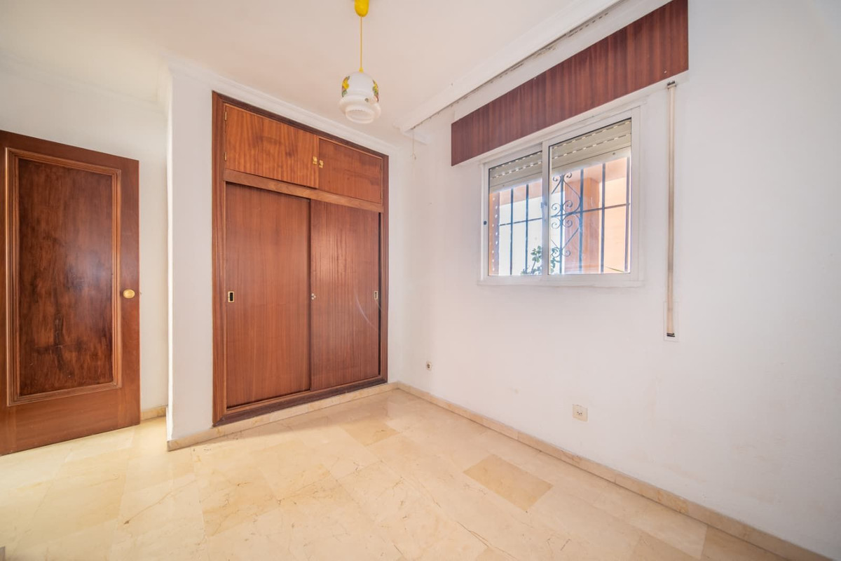 Appartement te koop in Fuengirola | 4 slaapkamers H5438476