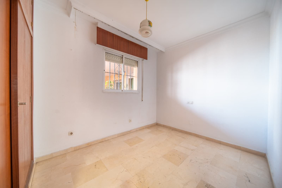 Appartement te koop in Fuengirola | 4 slaapkamers H5438476