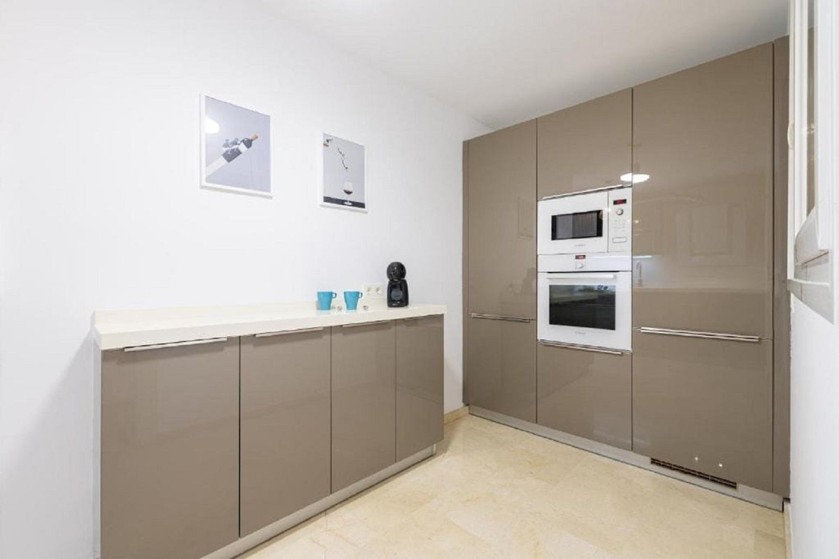 Appartement te koop in Fuengirola | 3 slaapkamers H5441791