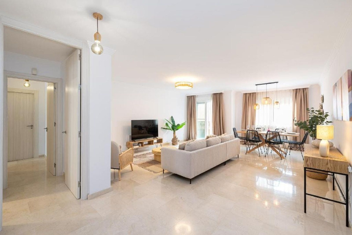 Appartement te koop in Fuengirola | 3 slaapkamers H5441791