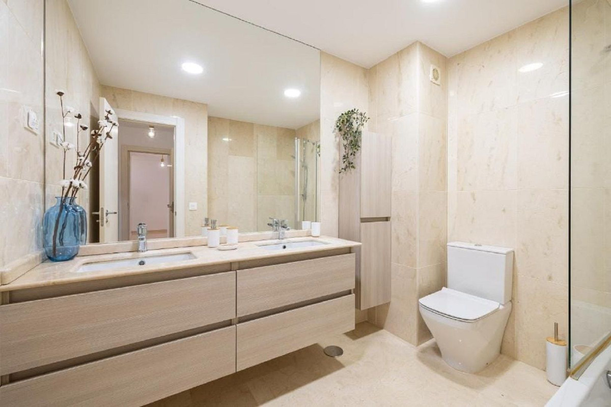 Appartement te koop in Fuengirola | 3 slaapkamers H5441791