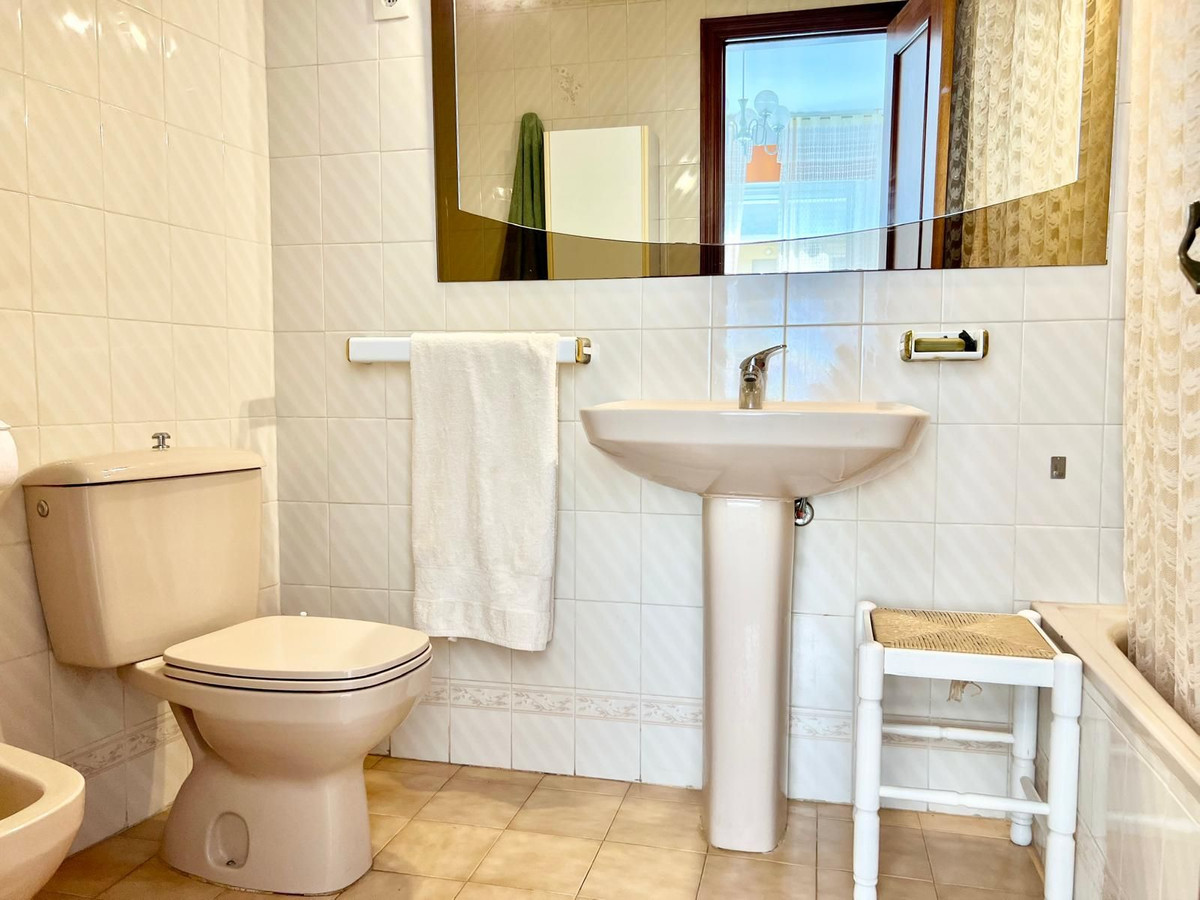 Appartement te koop in Fuengirola | 4 slaapkamers H5442208