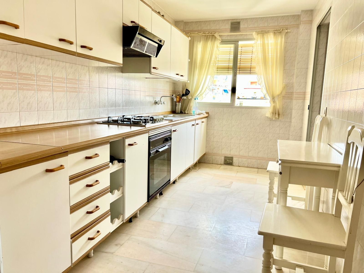 Appartement te koop in Fuengirola | 4 slaapkamers H5442208