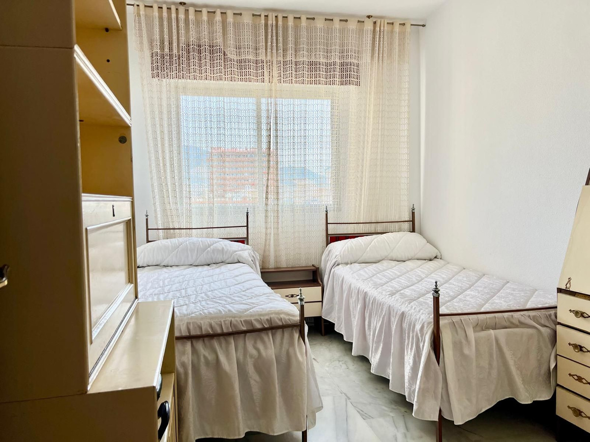 Appartement te koop in Fuengirola | 4 slaapkamers H5442208