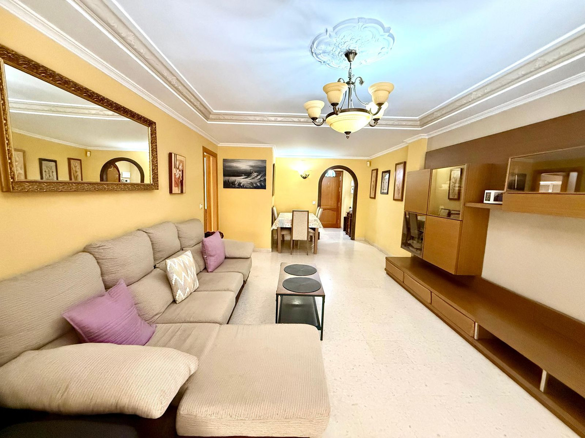 Appartement te koop in Fuengirola | 3 slaapkamers H5448100