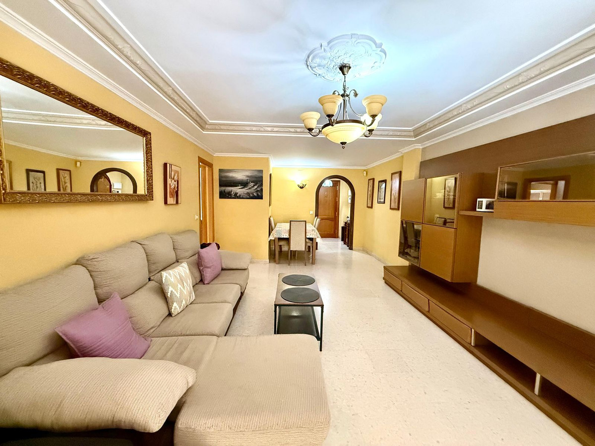 Appartement te koop in Fuengirola | 3 slaapkamers H5448100