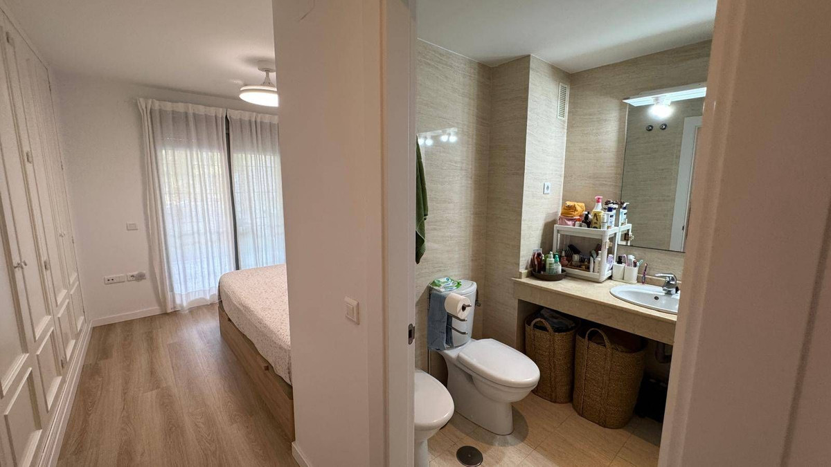 Appartement te koop in Fuengirola | 2 slaapkamers H5450443