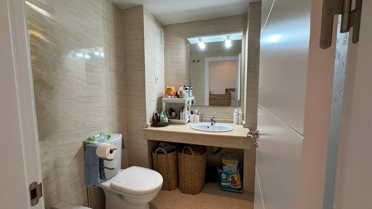 Appartement te koop in Fuengirola | 2 slaapkamers H5450443