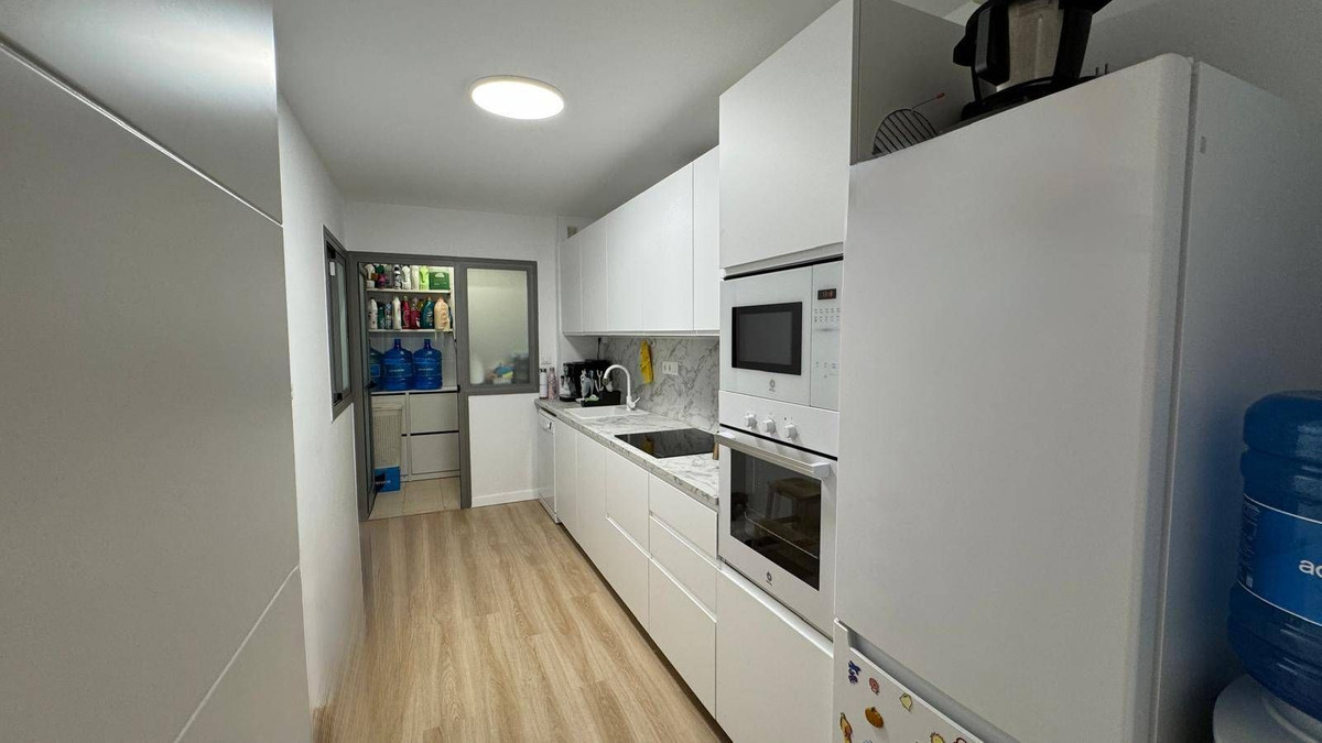 Appartement te koop in Fuengirola | 2 slaapkamers H5450443