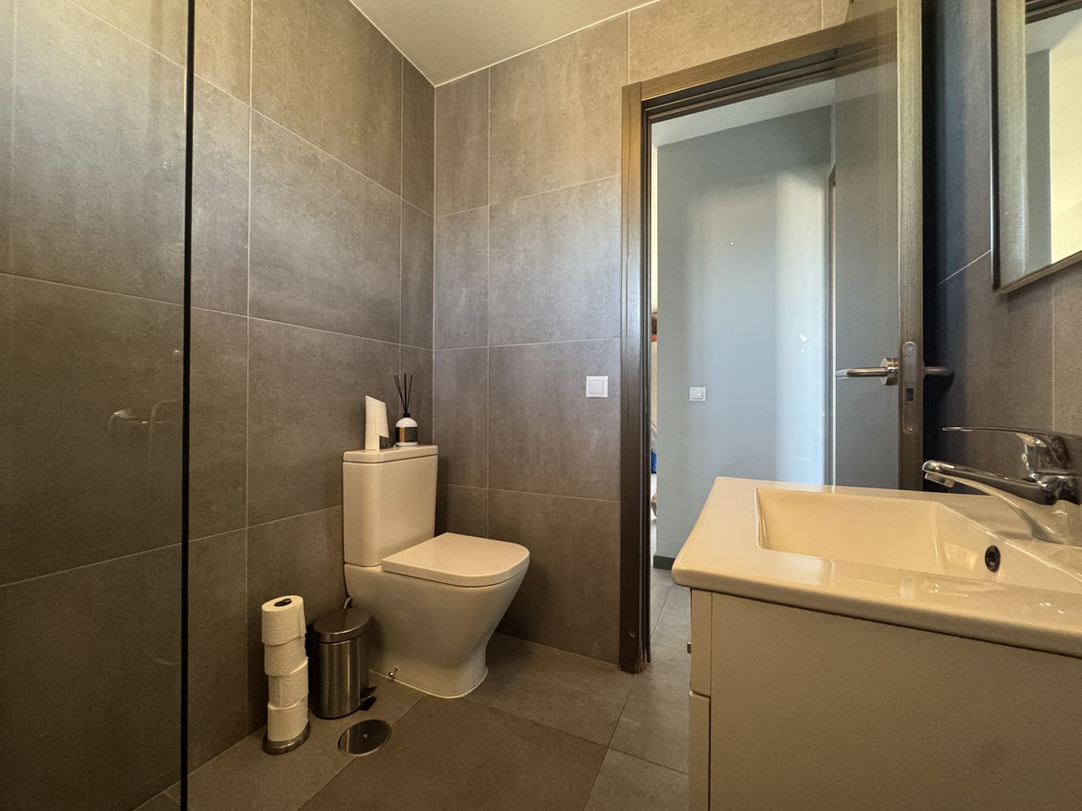 Appartement te koop in Fuengirola | 2 slaapkamers H5453935
