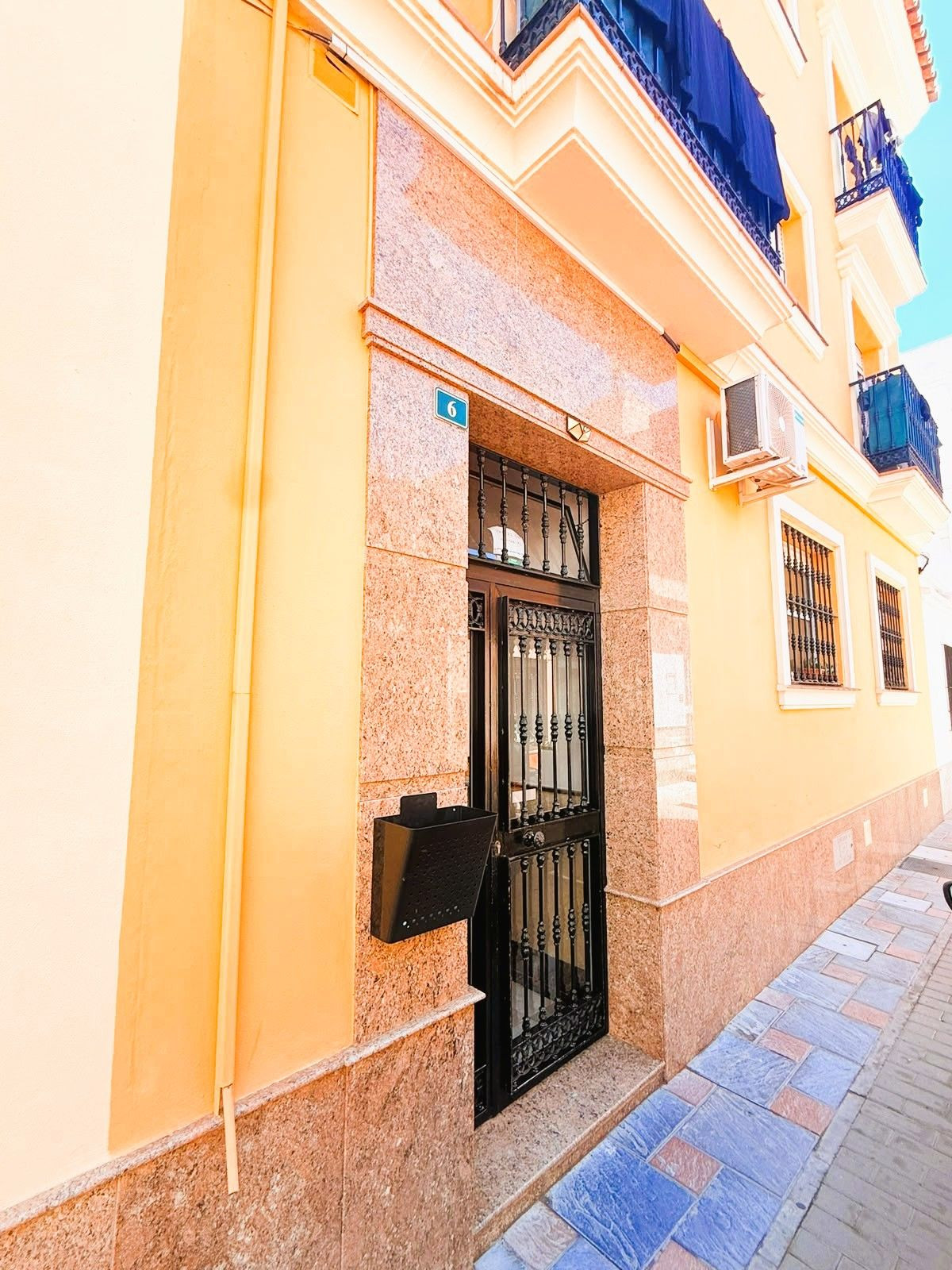 Magazijn te koop in Fuengirola | 2 slaapkamers H5457331