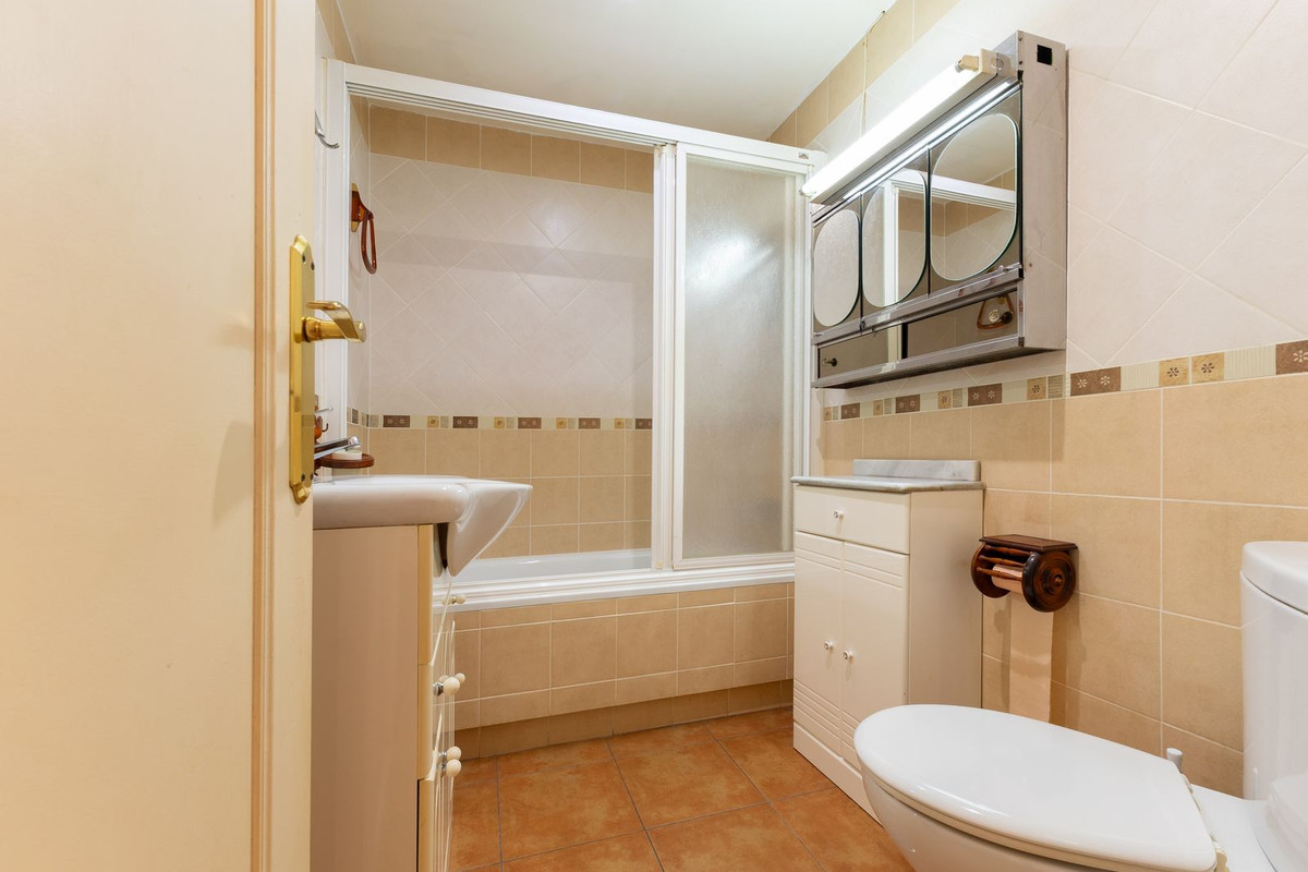 Appartement te koop in Fuengirola | 2 slaapkamers H5469112