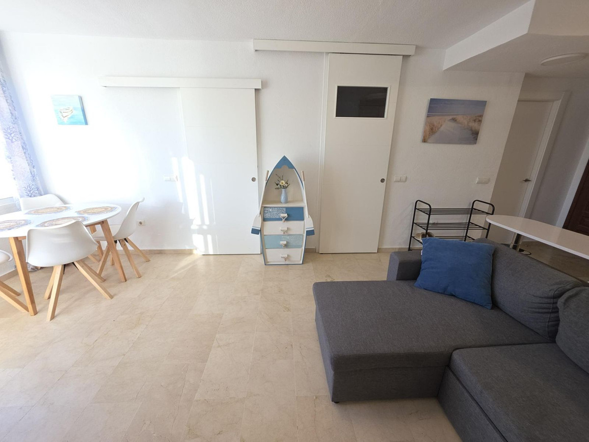 Appartement te koop in Fuengirola | 2 slaapkamers H5469445