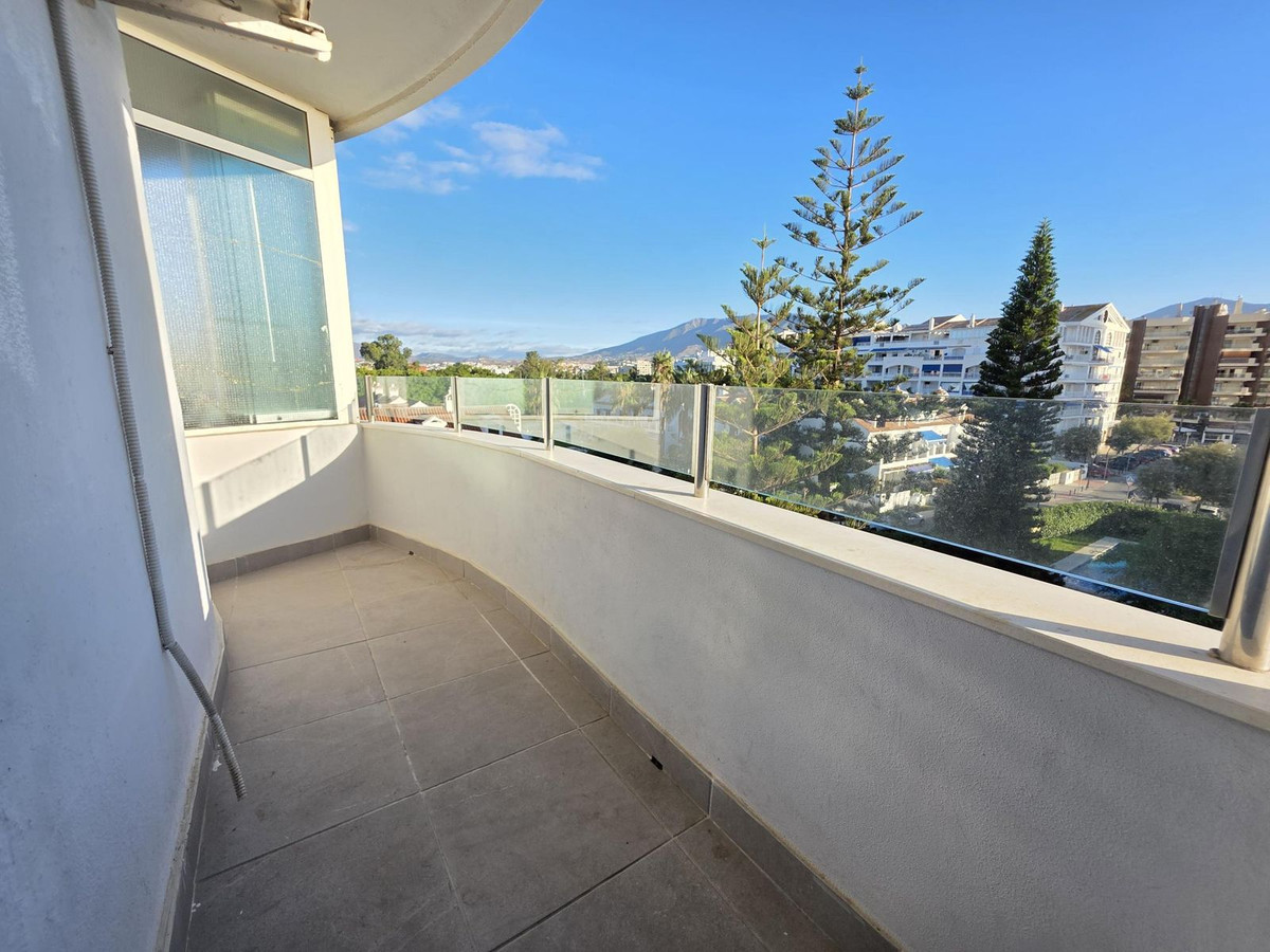 Appartement te koop in Fuengirola | 2 slaapkamers H5469445