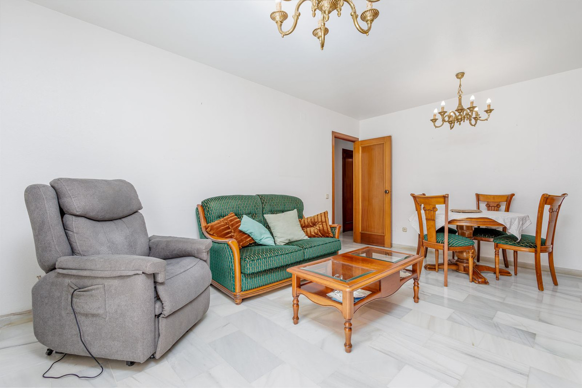 Appartement te koop in Fuengirola | 2 slaapkamers H5471263