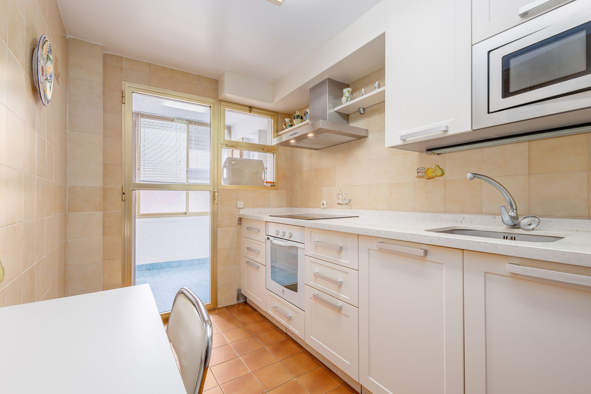 Appartement te koop in Fuengirola | 2 slaapkamers H5471263