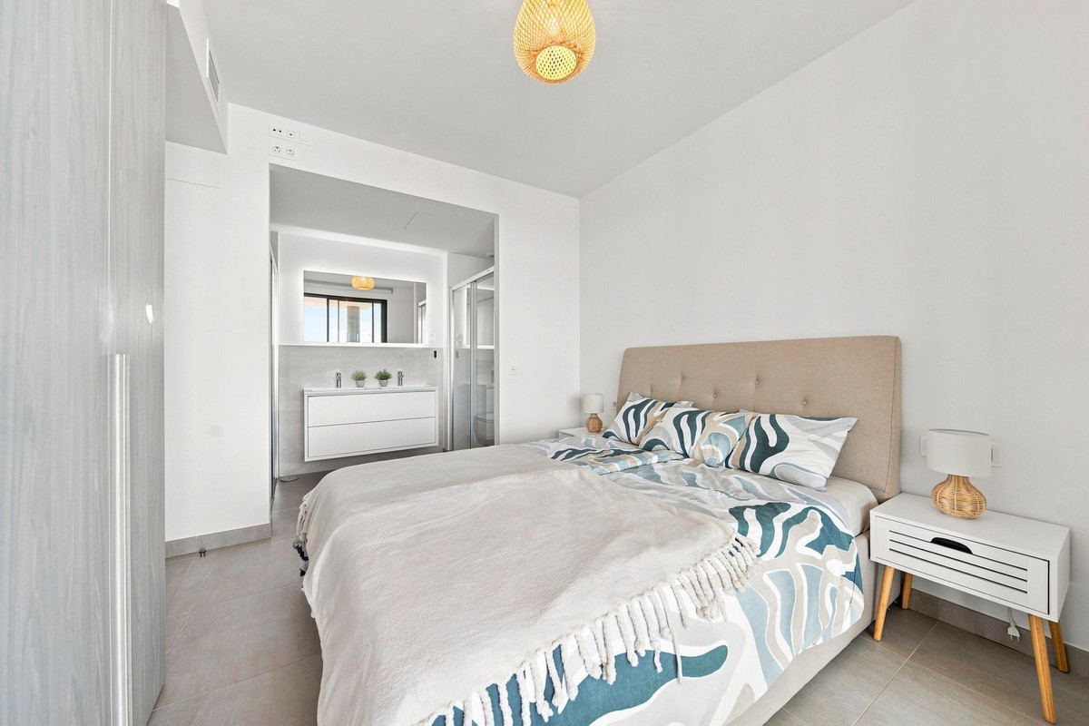 Appartement te koop in Fuengirola | 2 slaapkamers H5472541