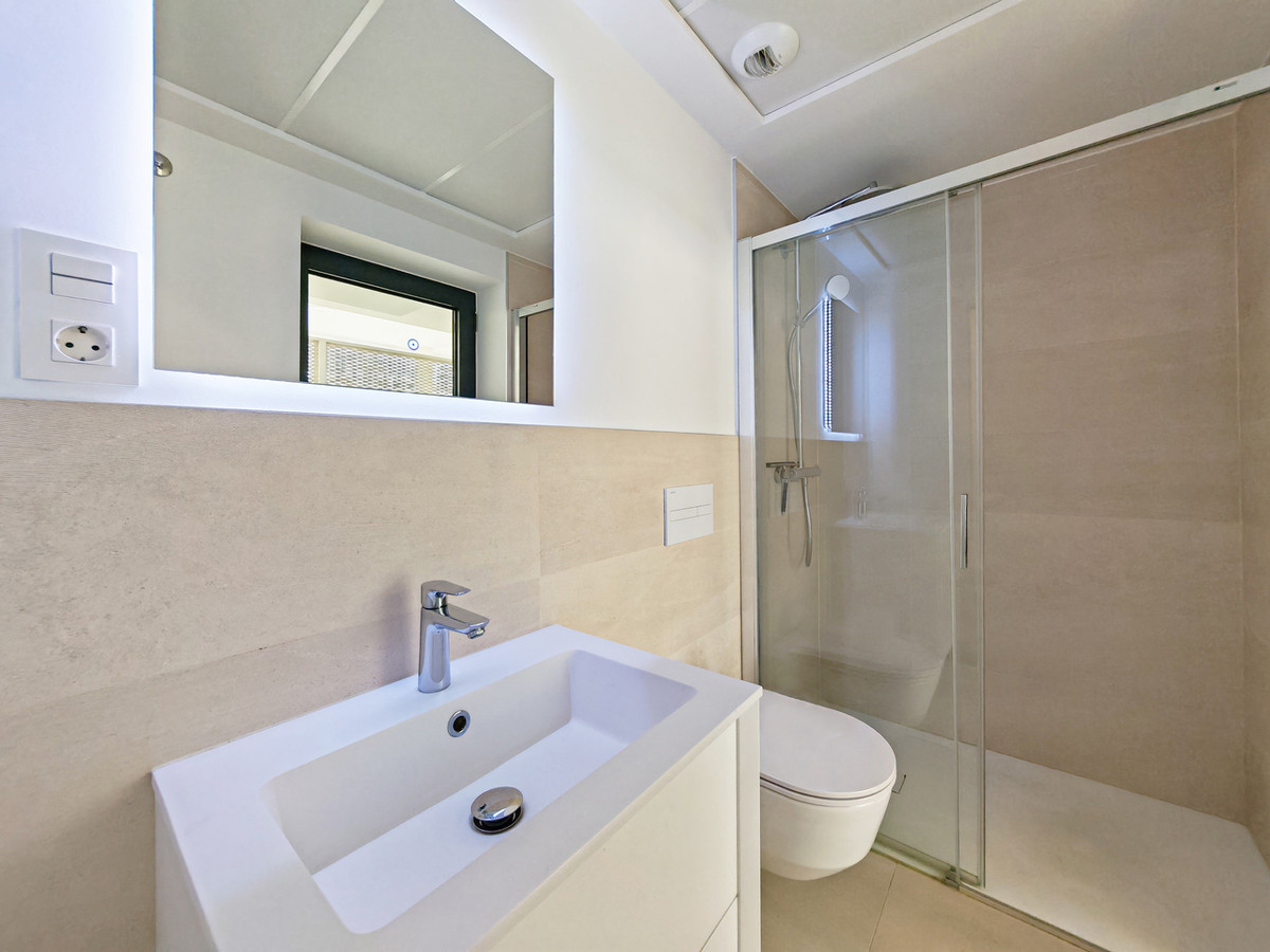 Appartement te koop in Fuengirola | 2 slaapkamers H5473591