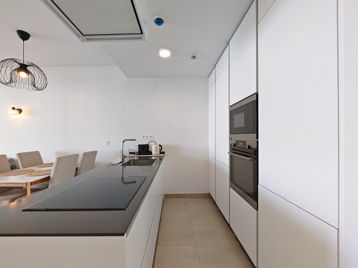 Appartement te koop in Fuengirola | 2 slaapkamers H5473591
