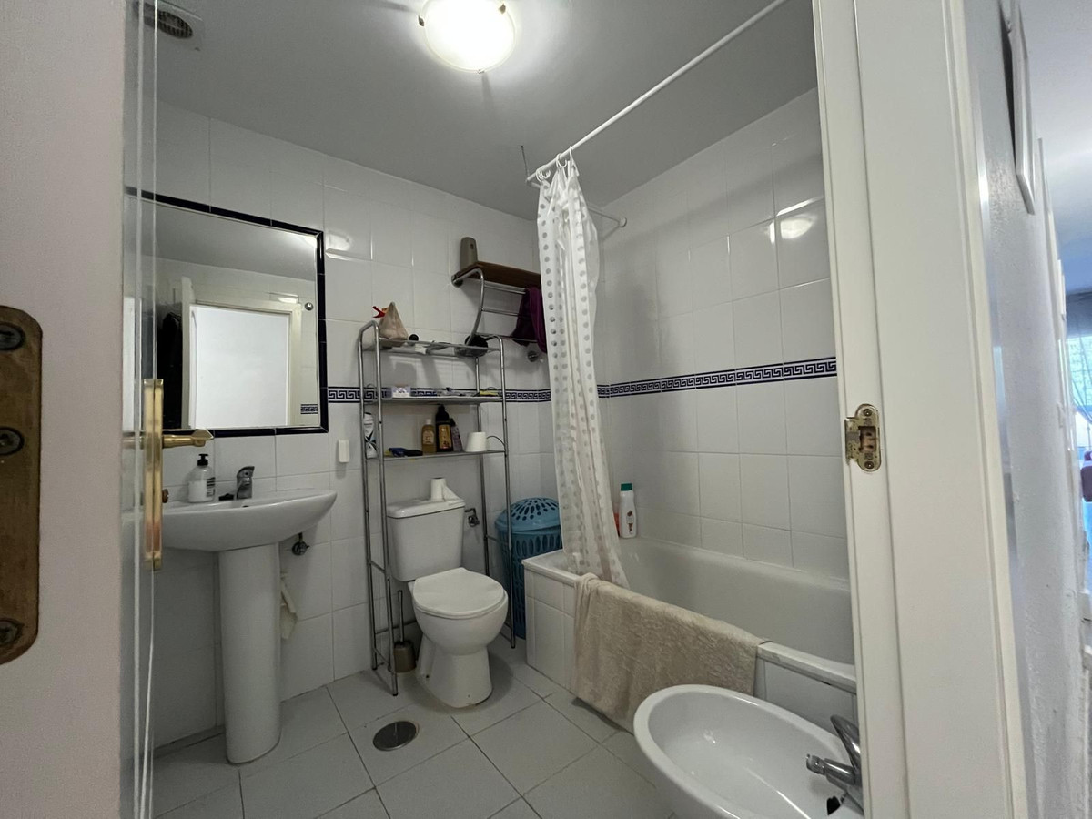 Appartement te koop in Fuengirola | 4 slaapkamers H5477851