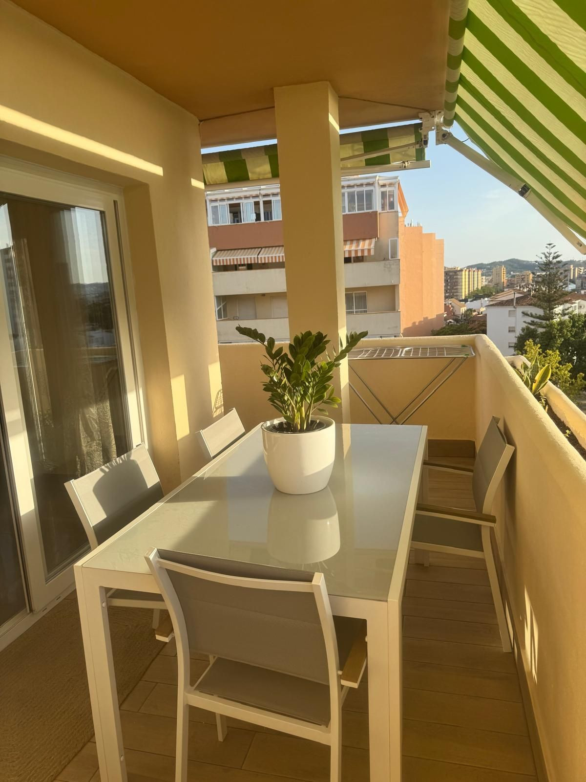 Appartement te koop in Fuengirola | 2 slaapkamers H5479471