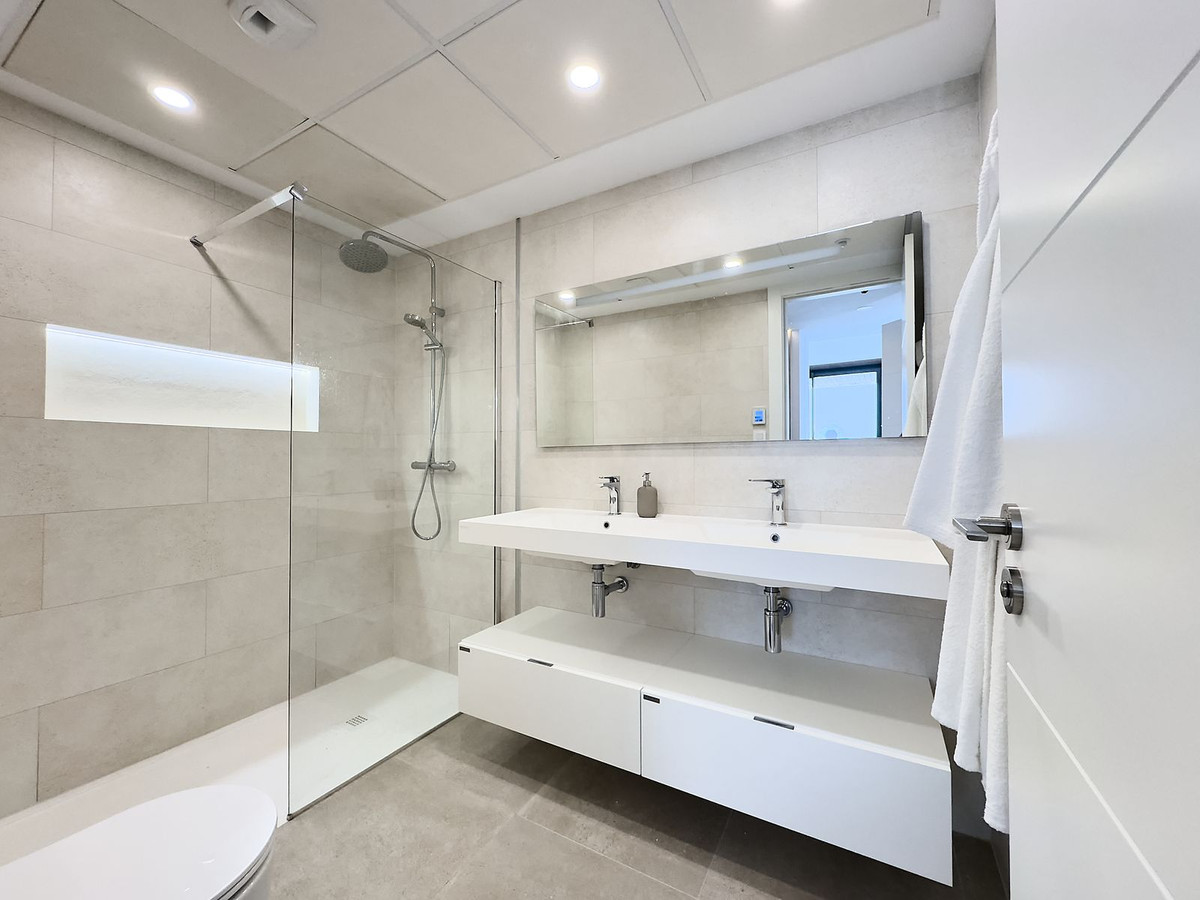 Appartement te koop in Fuengirola | 2 slaapkamers H5481622