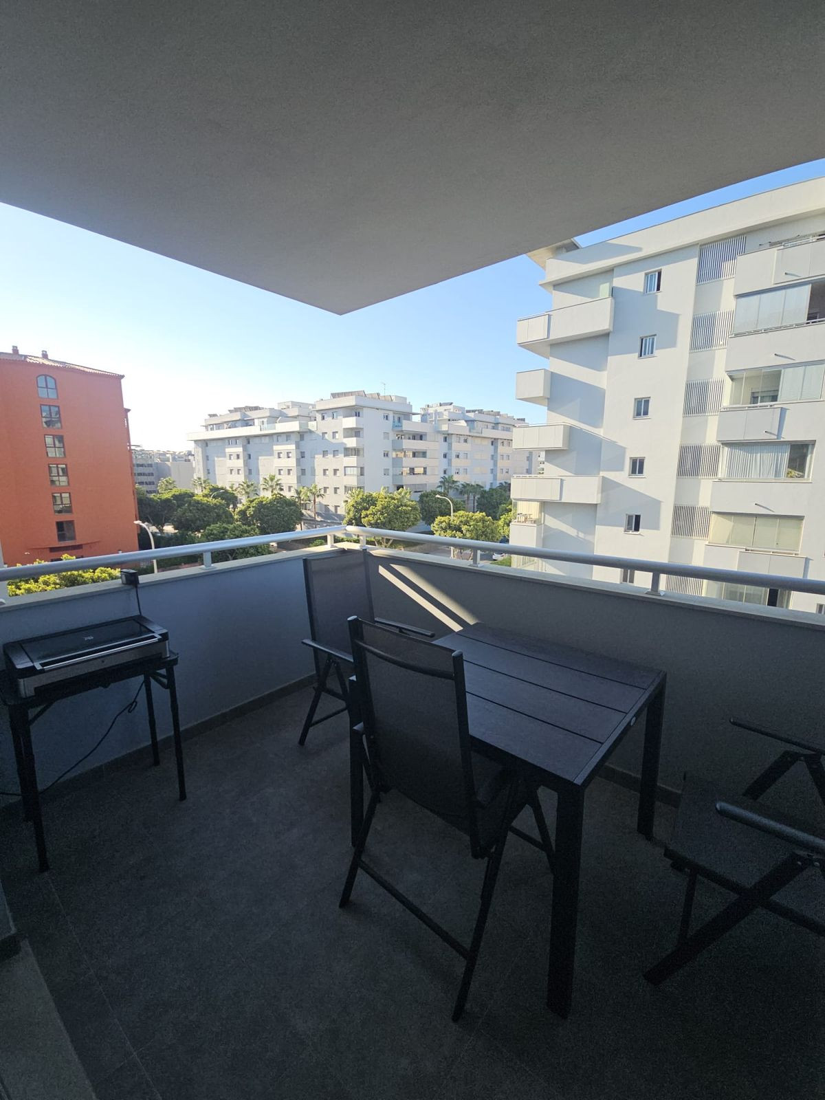 Appartement te koop in Fuengirola | 2 slaapkamers H5486077