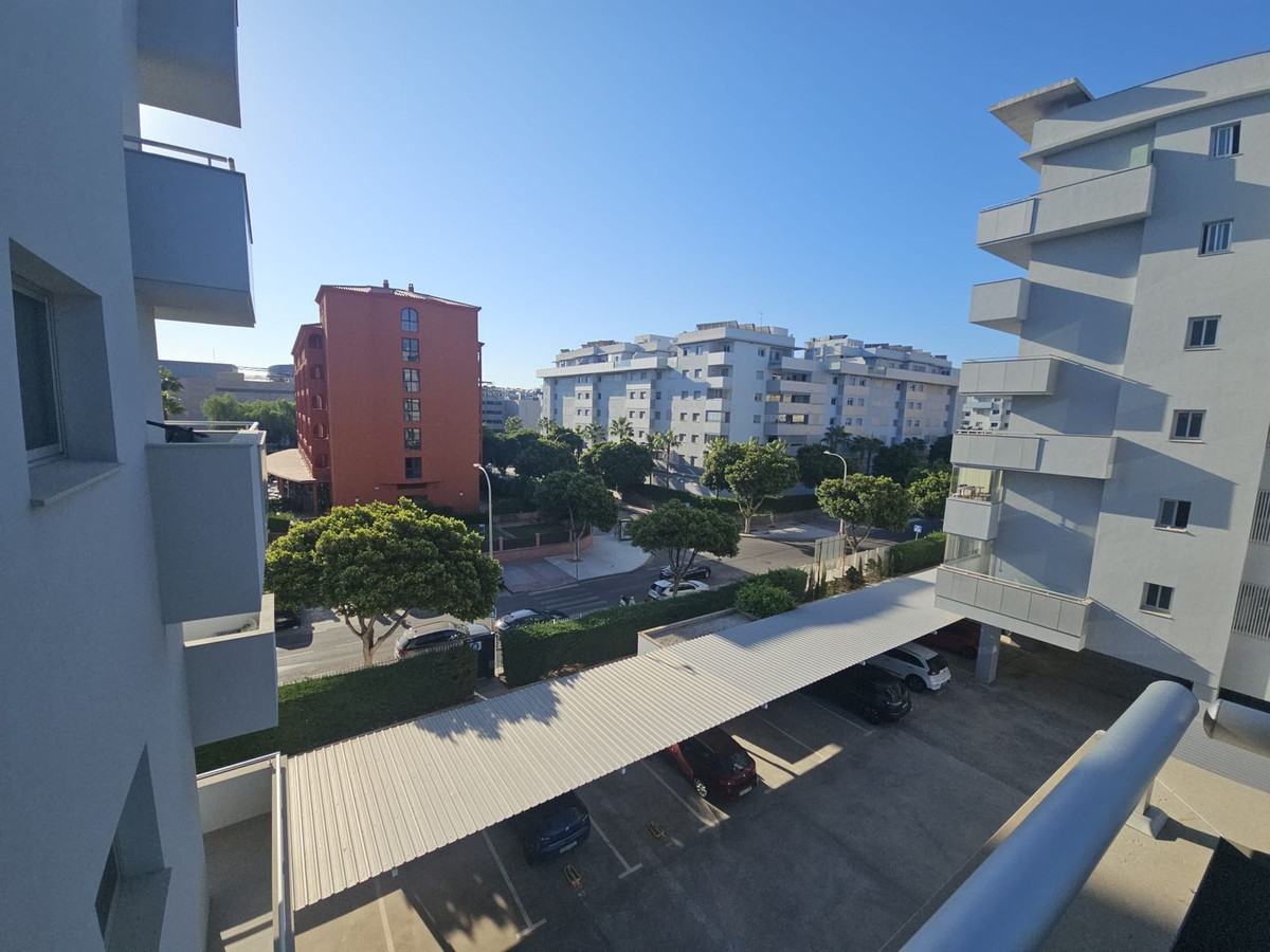 Appartement te koop in Fuengirola | 2 slaapkamers H5486077