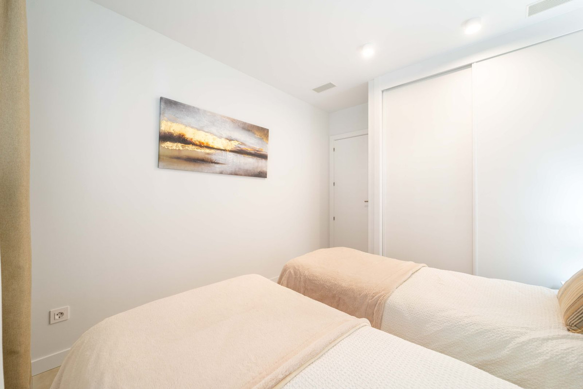 Appartement te koop in Fuengirola | 2 slaapkamers H5486494