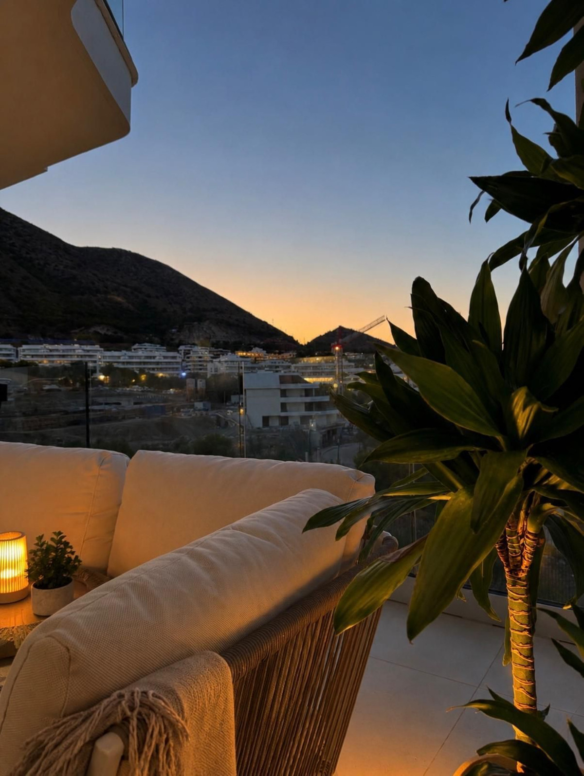 Appartement te koop in Fuengirola | 3 slaapkamers H5488264