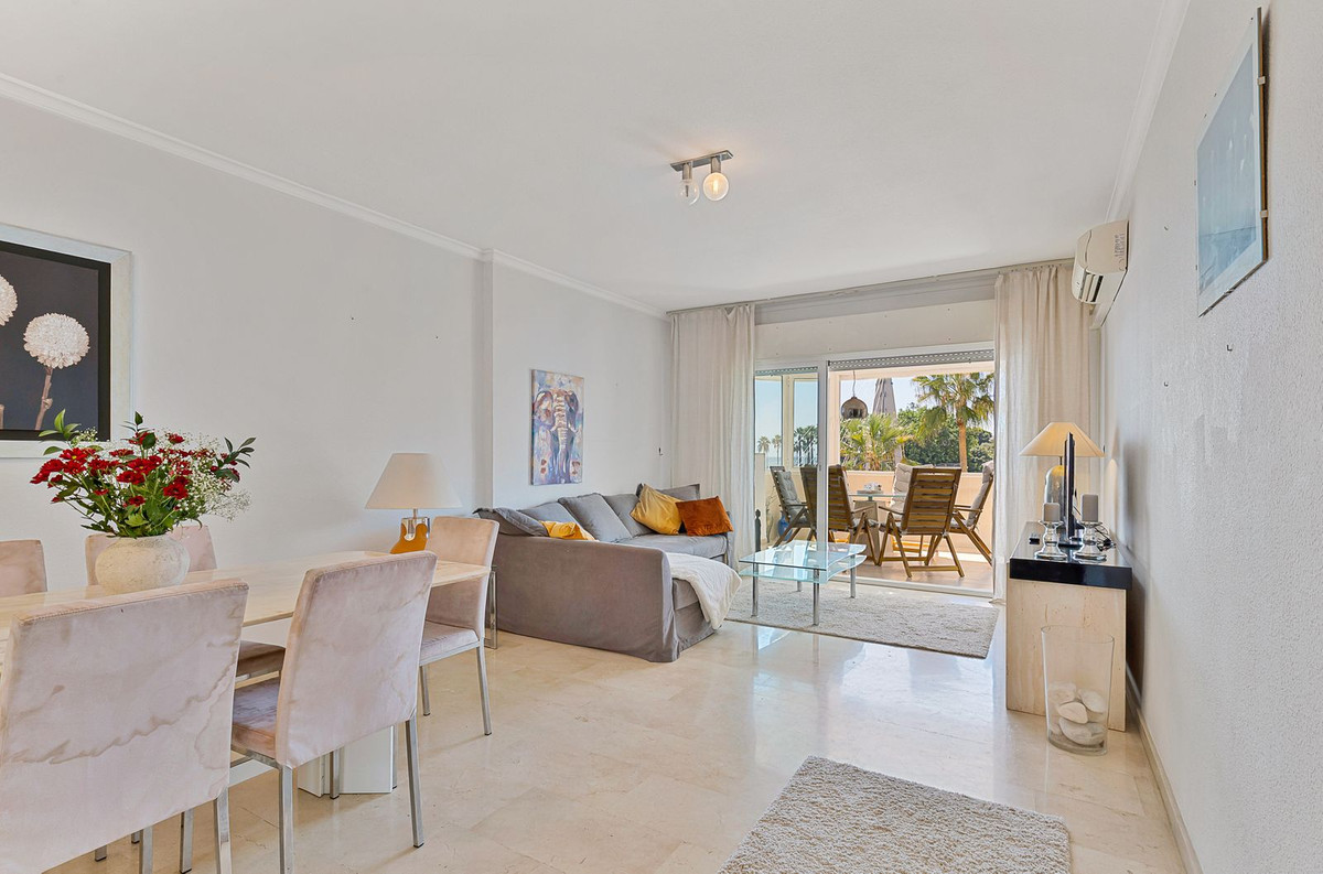 Appartement te koop in Fuengirola | 2 slaapkamers H5488300